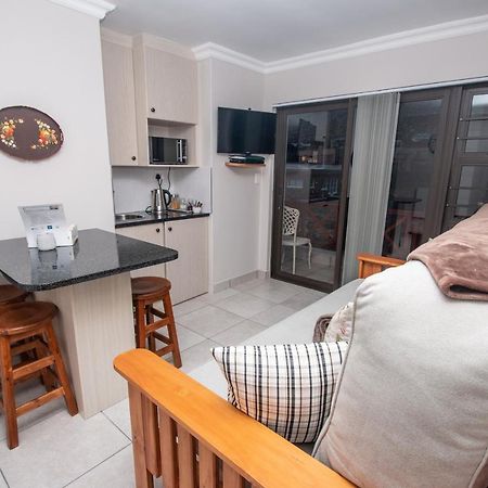 Van Den Berg'S Guesthouse Bettyʼs Bay Exteriér fotografie